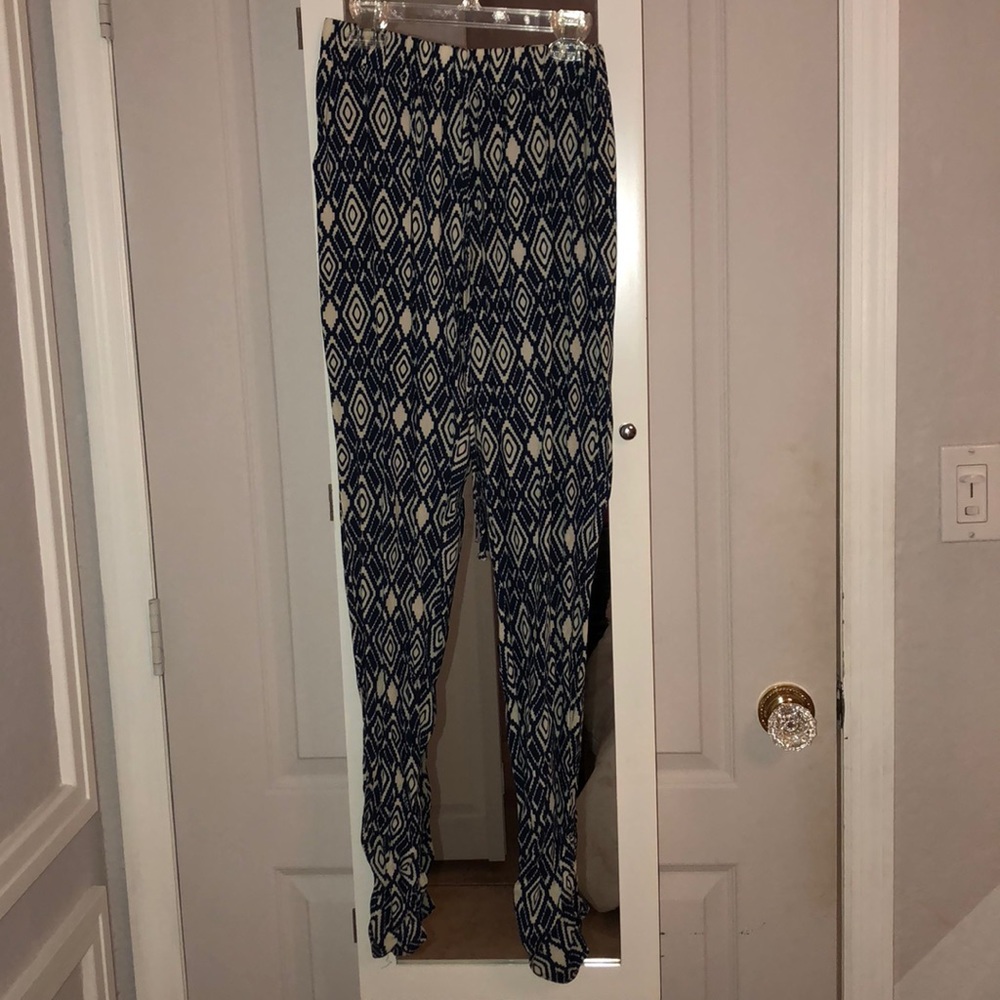Loose pants
